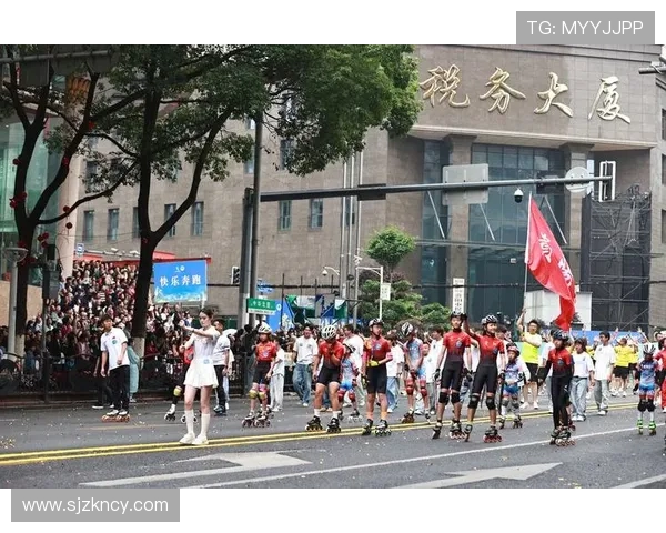 南京城市马拉松评析滑板队耐力表现与赛事精彩瞬间