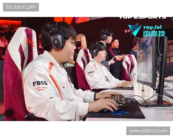 热议英雄联盟TES战队实力变革引发电竞圈热潮与关注